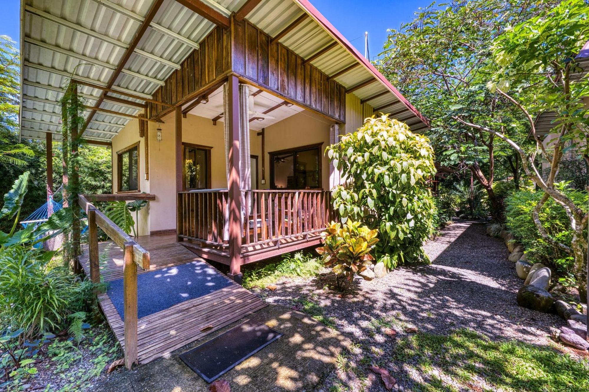 Bamboo River House And Hotel Доминикаль Экстерьер фото